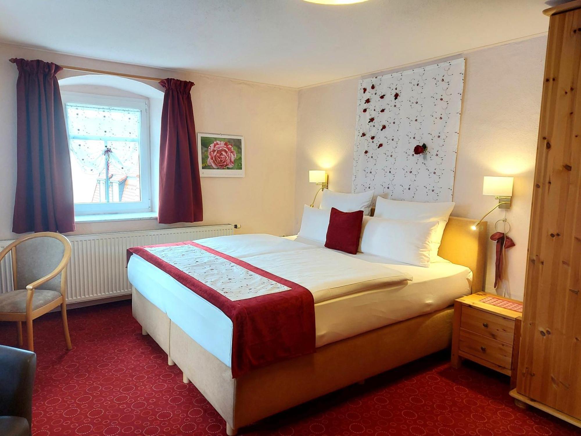 Logis L Auberge Gutshof Bischofswerda Buitenkant foto