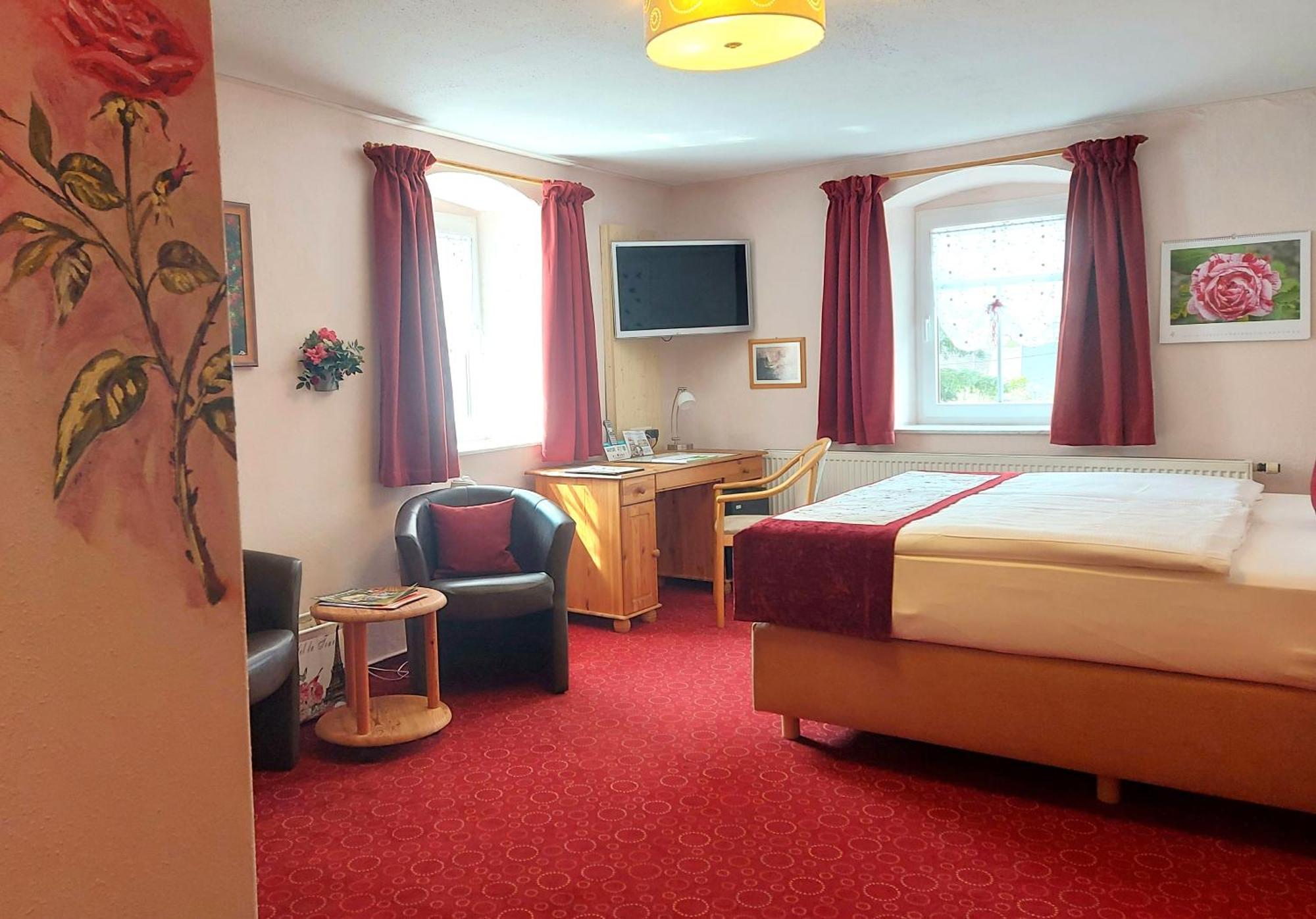 Logis L Auberge Gutshof Bischofswerda Buitenkant foto