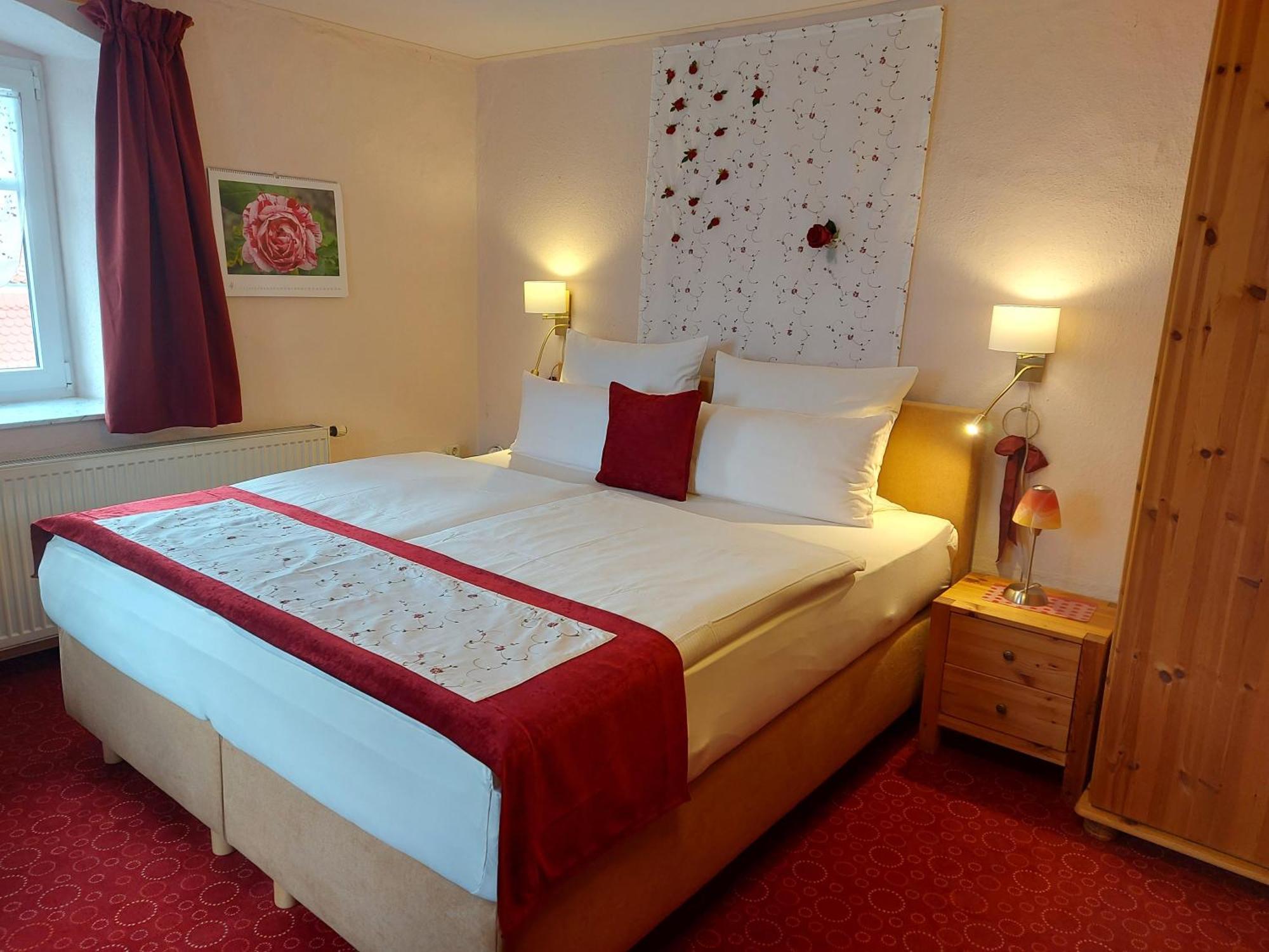Logis L Auberge Gutshof Bischofswerda Buitenkant foto